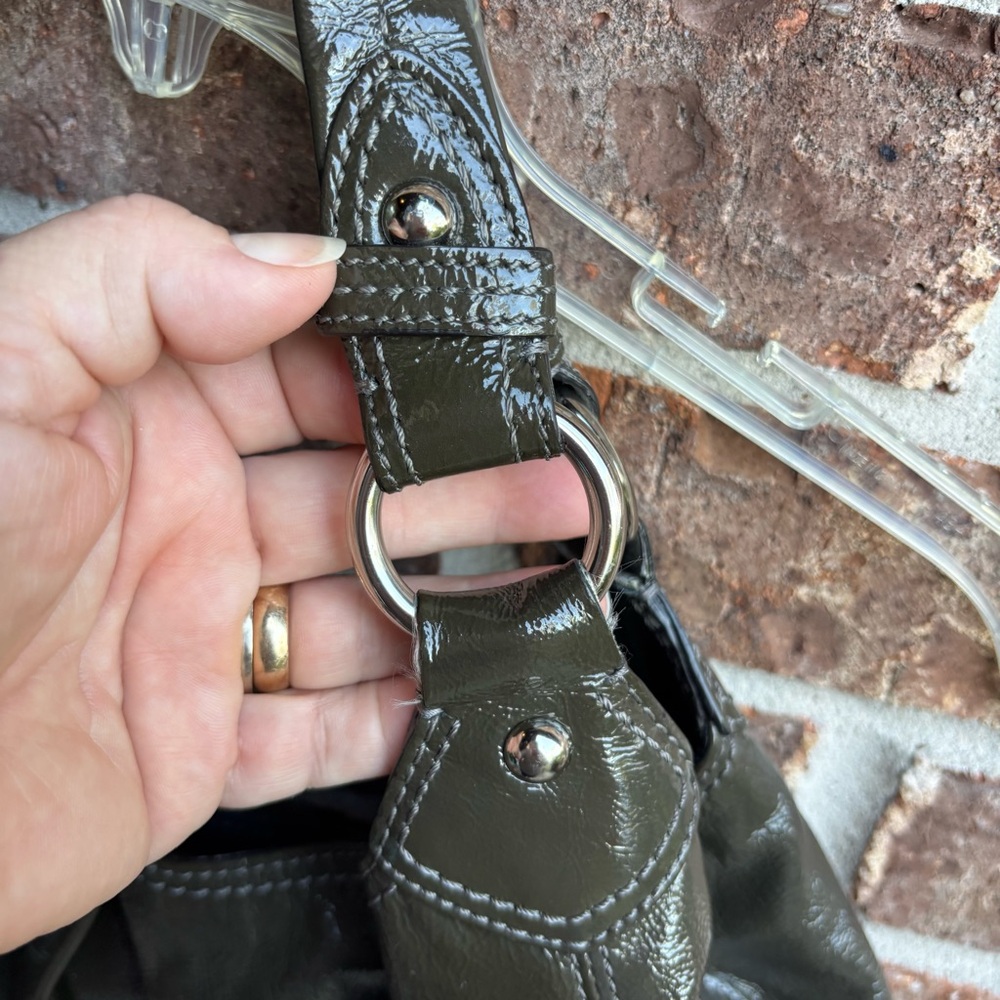 Vintage coach Leather Bag with Lavender Interior - Picture 7 of 12